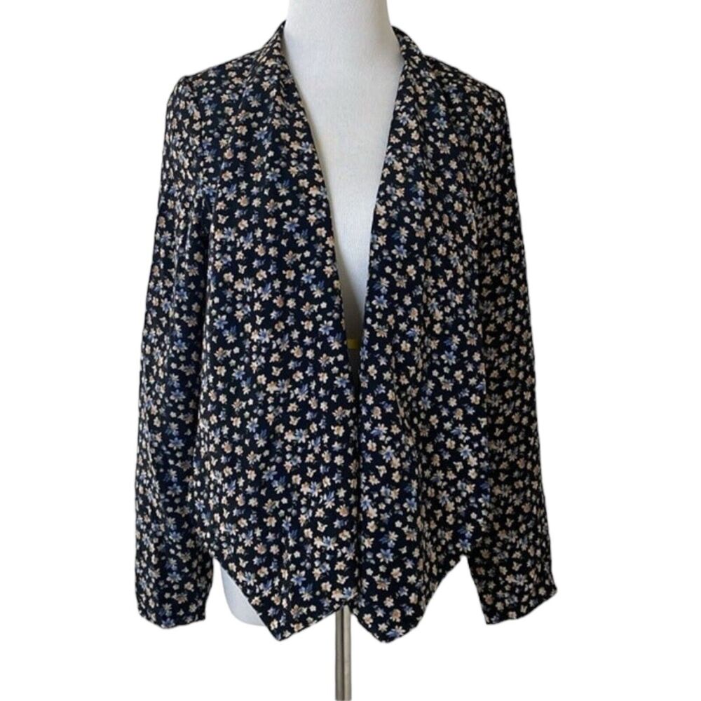 NWT Free Hug Dark Floral Asymmetrical Hem Open Front Blazer Jacket Size Small